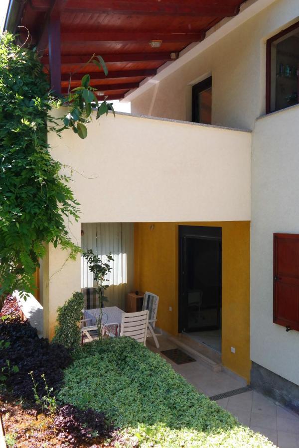 Apartments Caterina Pola Esterno foto